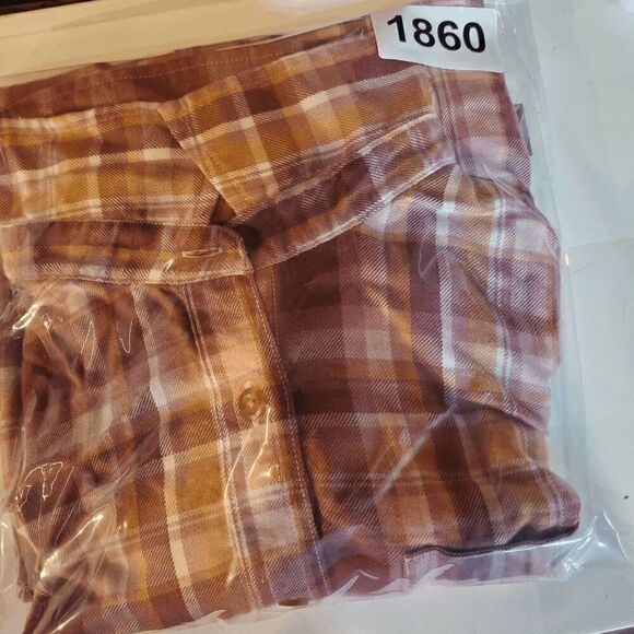 L.L. Bean Shirt Mens Medium Red Plaid Flannel Long Sleeve Collared Button Down - Picture 11 of 11